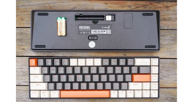 Bản phím cơ E-DRA EK368L Alpha